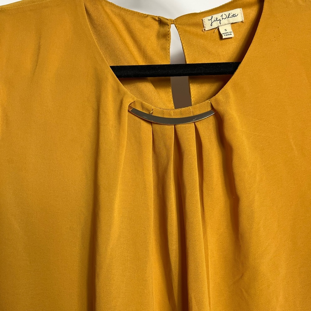 Long Sleeve Mustard Yellow Business Top - Picture 2 of 6
